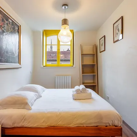 Appartement Le Coquet De Saint-epvre - En Centre-ville *